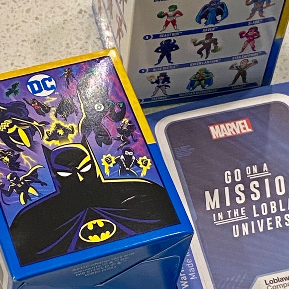 Marvel Cards and DC Mini Figurines, brand new condition - Picture 1 of 9